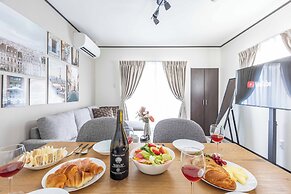 ART SHINSEKAI MINAMI