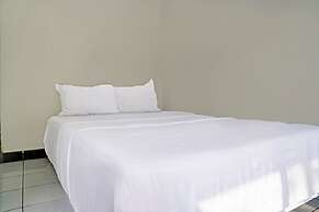 SPOT ON 92856 Home Stay Syariah Aom Kusman