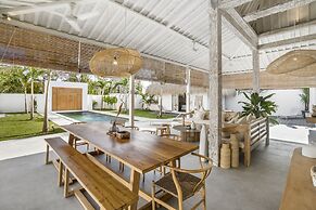 Villa Surga Julie by Alfred in Bali