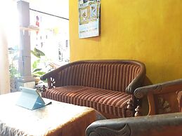 SPOT ON 92857 Kos Haji Jakfar SyariahNearPancoran mas 25