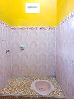 SPOT ON 92857 Kos Haji Jakfar SyariahNearPancoran mas 25