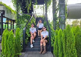 See Stars & Forest Resort