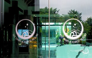 See Stars & Forest Resort