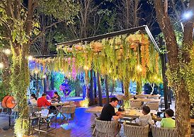 See Stars & Forest Resort