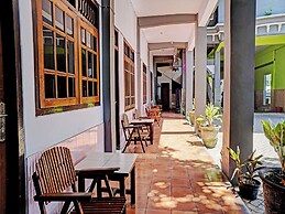 OYO 92869 Hotel Nusantara