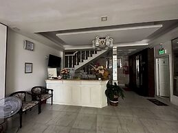 OYO 1196 Le Vu Hotel