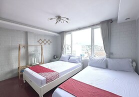 OYO 1196 Le Vu Hotel