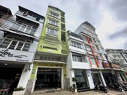 OYO 1196 Le Vu Hotel