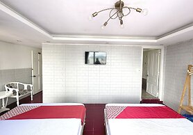 OYO 1196 Le Vu Hotel