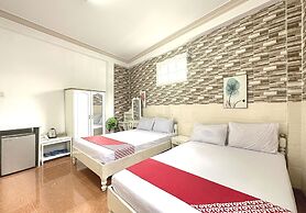 OYO 1196 Le Vu Hotel