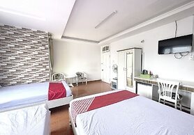 OYO 1196 Le Vu Hotel