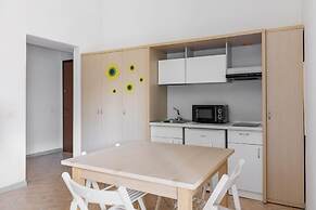 Sunflower Studio by Wonderful Italy