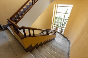 Sunflower Studio by Wonderful Italy