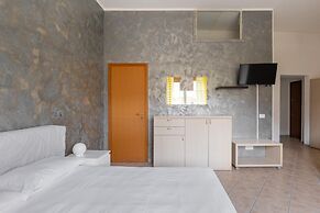 Sunflower Studio by Wonderful Italy