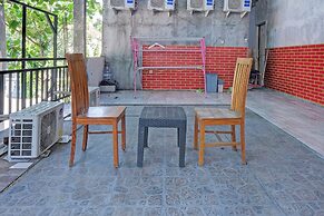 OYO Life 92877 Hotel Rainbow 7296