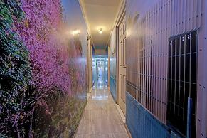 OYO Life 92877 Hotel Rainbow 7296