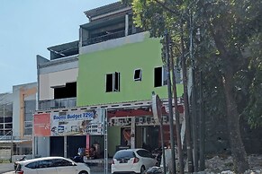 OYO Life 92877 Hotel Rainbow 7296