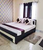 Goroomgo Shree Hare Rama Hare Varanasi