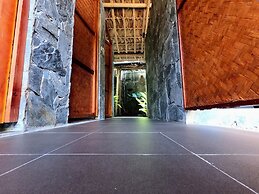 Thavill Retreat Hagiang