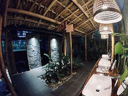 Thavill Retreat Hagiang