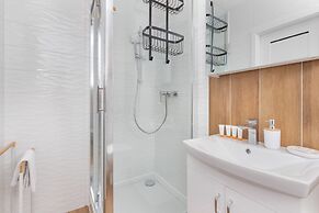 Studio With Sea View Gdynia by Renters