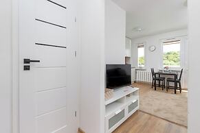 Studio With Sea View Gdynia by Renters