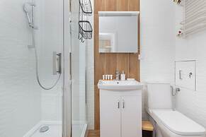 Studio With Sea View Gdynia by Renters