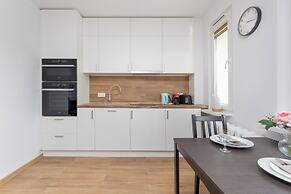 Studio With Sea View Gdynia by Renters