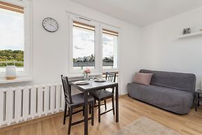 Studio With Sea View Gdynia by Renters