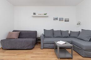 Studio With Sea View Gdynia by Renters
