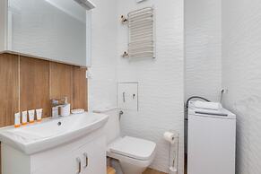 Studio With Sea View Gdynia by Renters