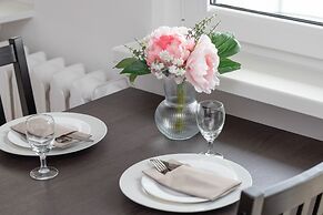 Studio With Sea View Gdynia by Renters