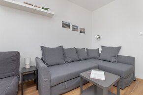 Studio With Sea View Gdynia by Renters