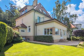 Spacious Sopot Apartment by Renters