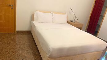 OYO 153 Qurum Heights Hotel