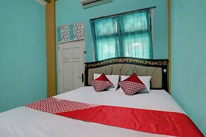 OYO 92862 Rania Kost Simpang Rimbo