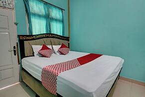 OYO 92862 Rania Kost Simpang Rimbo