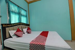 OYO 92862 Rania Kost Simpang Rimbo