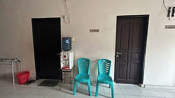 SPOT ON 92890 Losmen Bahalap Syariah MarabahanNearSiring Marabahan (Ul