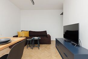 Apartment 1 km to Old Town by Renters