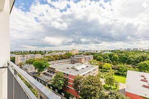 Apartment 1 km to Old Town by Renters