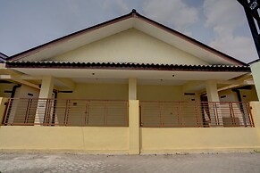 SPOT ON 92902 Sunyoto Homestay Syariah
