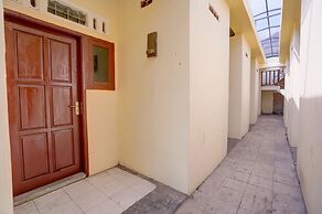 SPOT ON 92902 Sunyoto Homestay Syariah