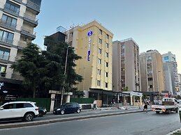 Istanblu Hotel Atasehir