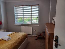 Red Door Malt - Huku Kwetu (Dunstable)