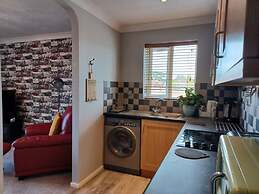 Red Door Malt - Huku Kwetu (Dunstable)