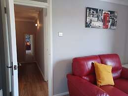 Red Door Malt - Huku Kwetu (Dunstable)