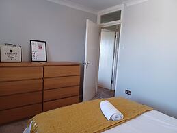 Red Door Malt - Huku Kwetu (Dunstable)