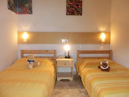 Adorable Villa for 8 People Close to the sea