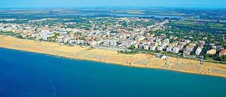 Apartment With Balcony For 4 People - By Beahost Rentals